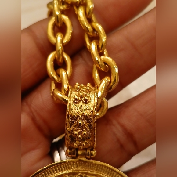 Authentic Chanel Vintage Byzantine CC Pendant Necklace - Picture 4 of 11